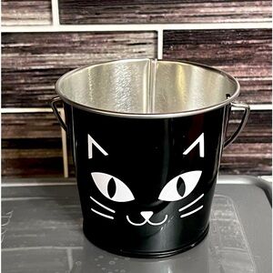 🌸3/$25 🆕 Target Halloween Witch’s Brew Black Cat Metal Pail Scented Candle